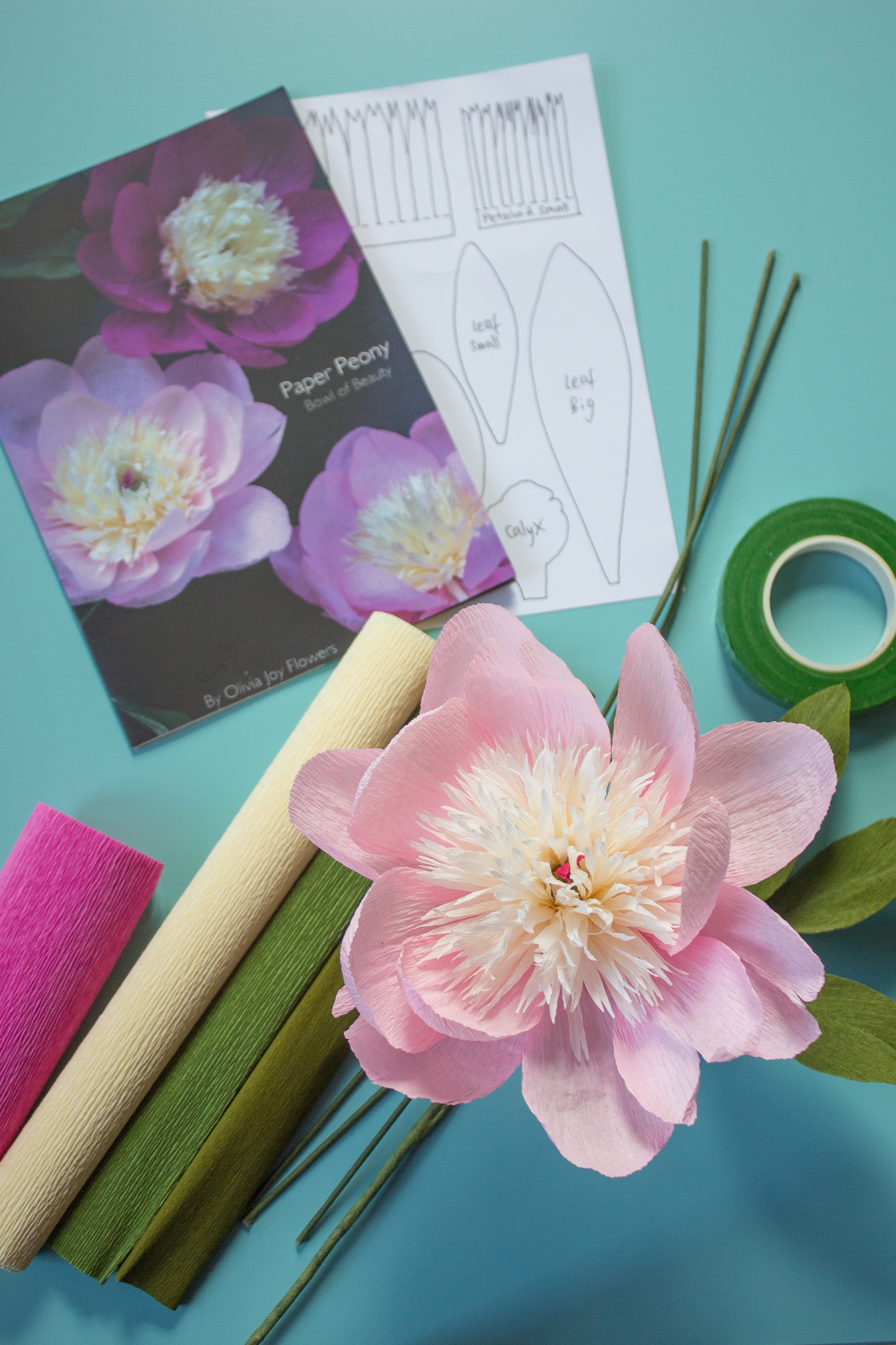 Paper peony kit contents